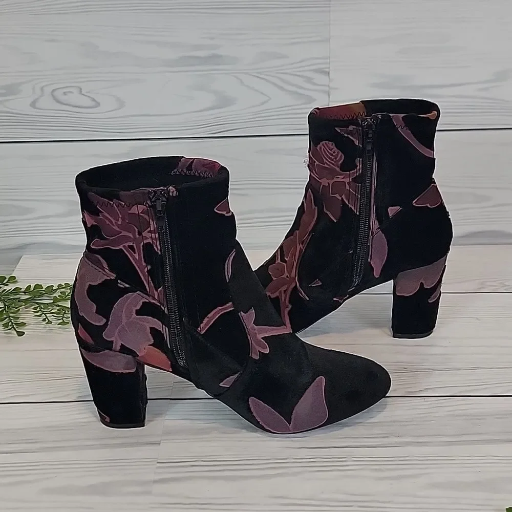 Steve Madden Elissa Velvet Black and Pink Women's Ankle Boots Size 8